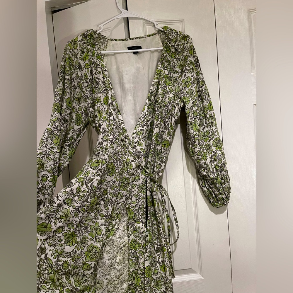 100% linen J. Crew Green Floral Wrap Dress size XS